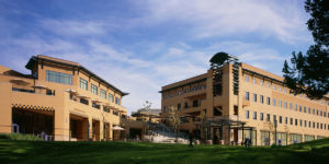 加州大学尔湾分校 University of California-Irvine