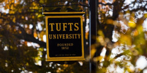 塔夫茨大学 Tufts University